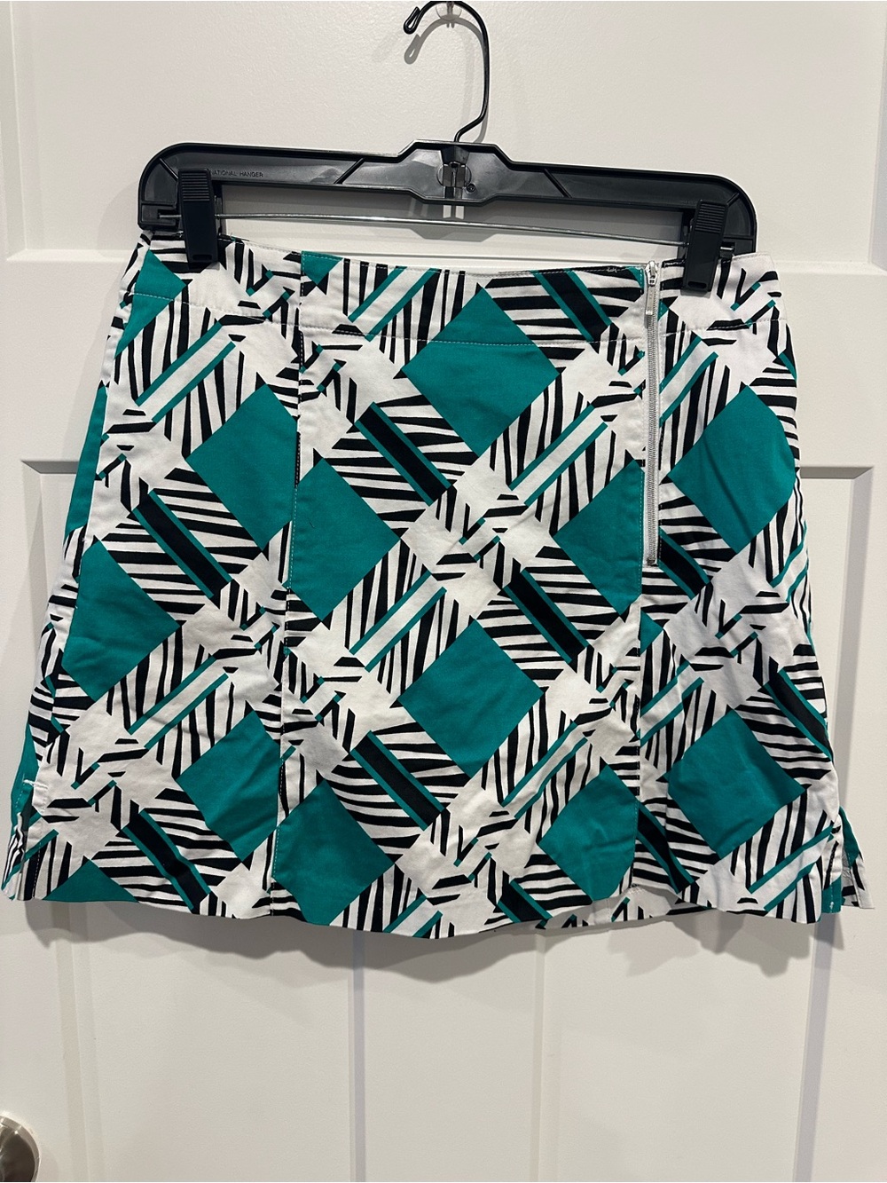 Lady Hagen Teal, Black and White Geometric Golf Skort
